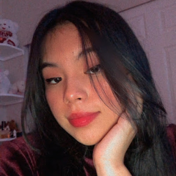 Meet your Posher, Daniela - Picture 1 of 1